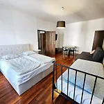 호스텔 Rydygiera 17 Own Private Tv Wifi