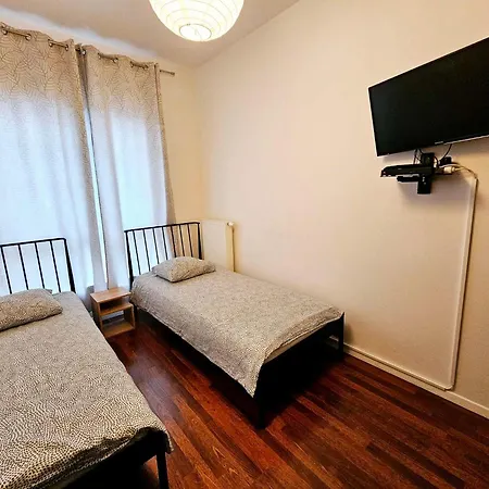 Rydygiera 17 Own Tv Wifi Hostel