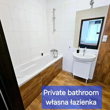 Rydygiera 17 Own Private Tv Wifi بيت شباب وارسو