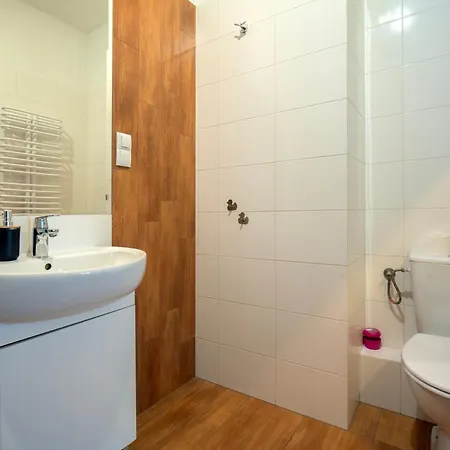 Rydygiera 17 Own Tv Wifi Хостел Варшава